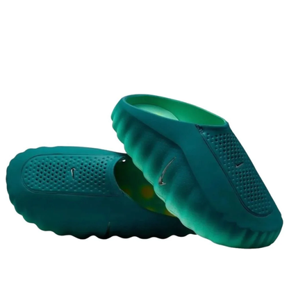 2026 Model Mind 001 'Geode Teal'